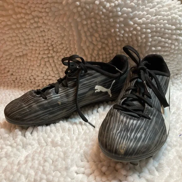 Puma Boys's Black and White Athletic Shoes - Picture 1 of 2